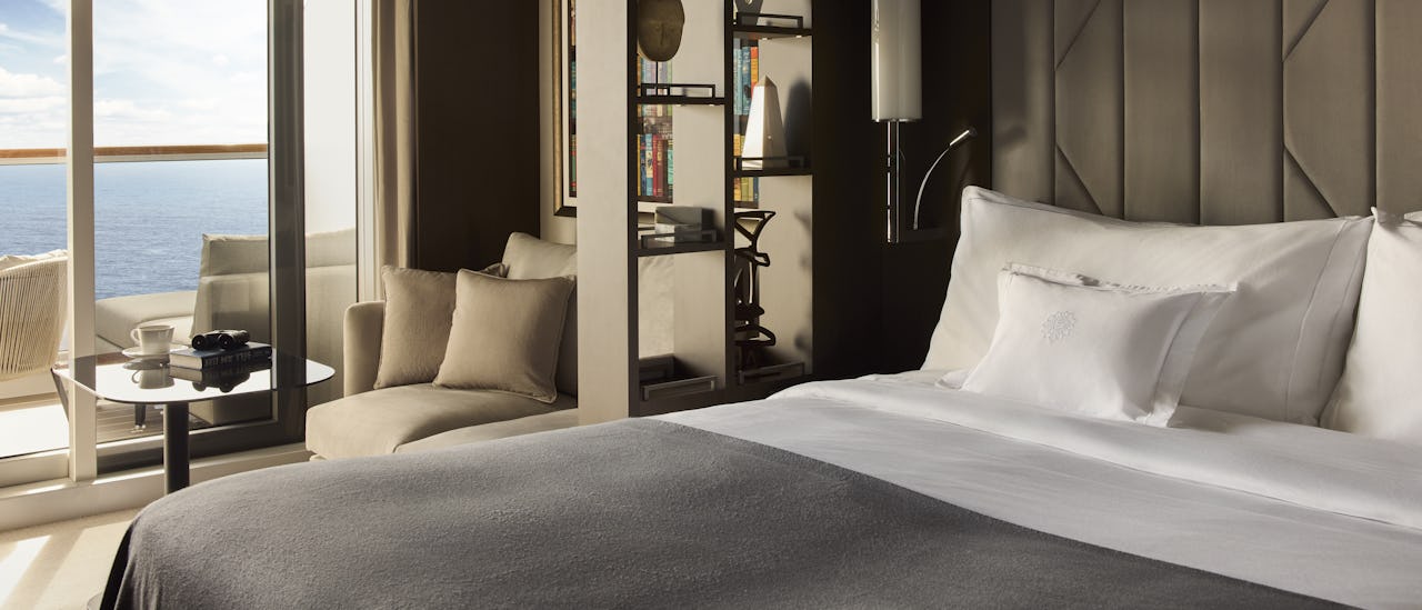 The design the suites has been developed in collaboration with De Jorio and the architectural and interior design studio NenMar